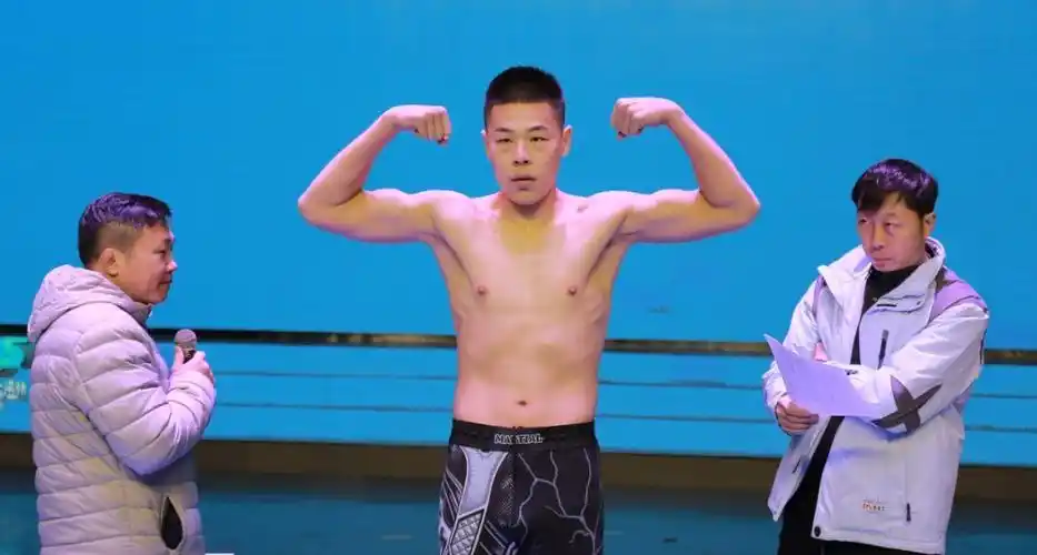 我就是拳王全国总决赛称重一大波猛男秀肌肉图