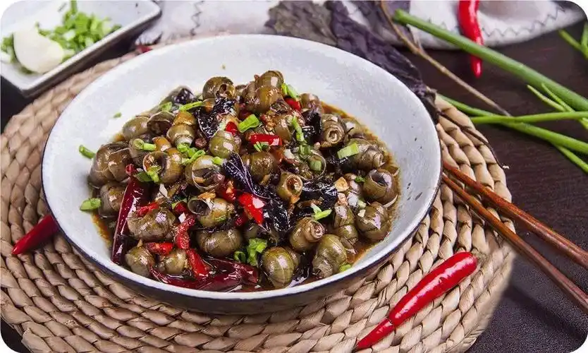 酱炒螺蛳的做法,麻辣过瘾,和朋友小聚的美食