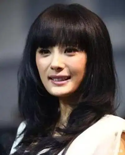 当年脸还是方型的杨幂,这是这么留下黑历史的