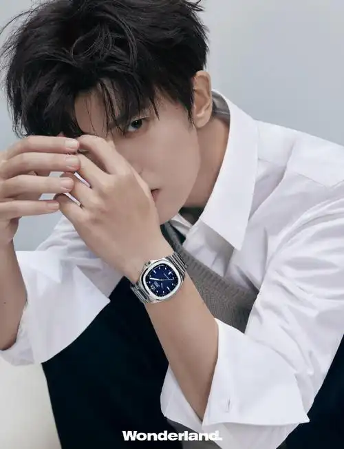 任嘉伦wonderland封面大片