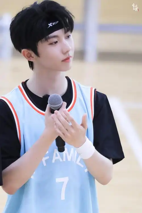 2长得帅和打球帅 一不小心都占了@时代少年团队长-马嘉祺#tf家族夏日