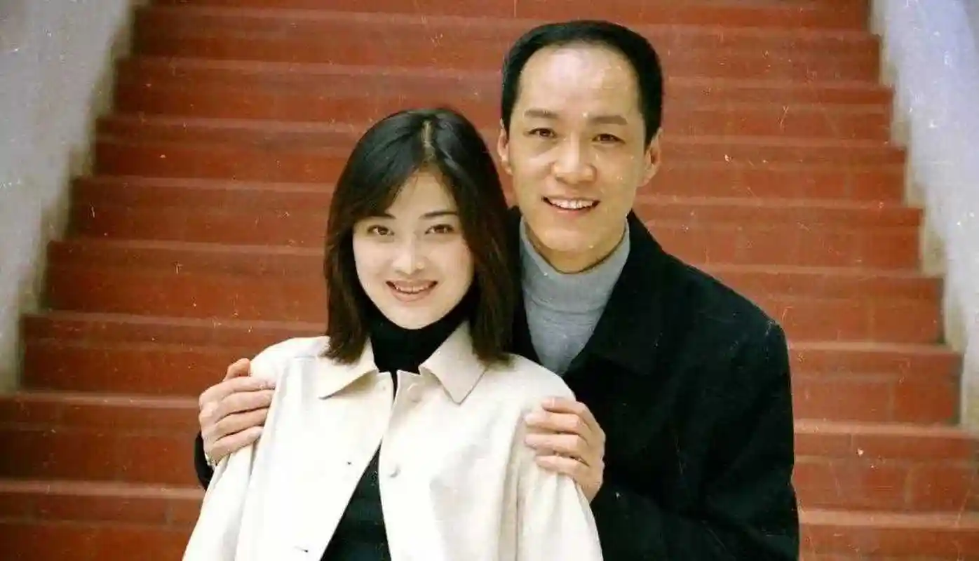 《麻辣姬姒色彩风格8》很多年前的梅婷与冯远征,他们一起演绎的《不要