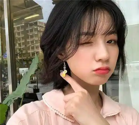 2019不烫不染适合什么短发2019年不烫不染好看的短发_女生_脸型_发型