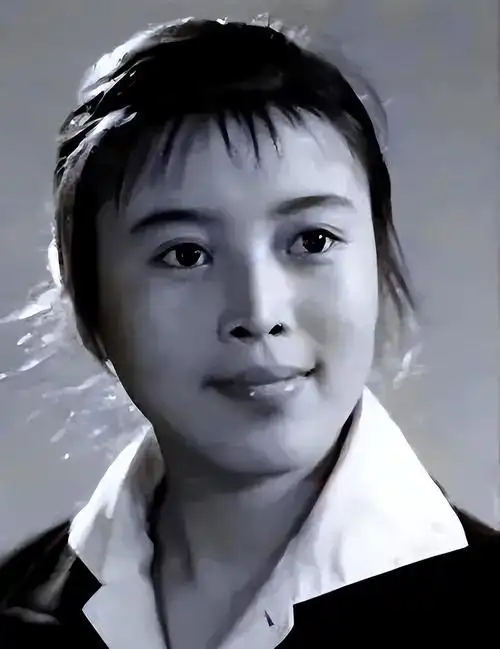 丁嘉丽:离过2次婚,堕过4次胎