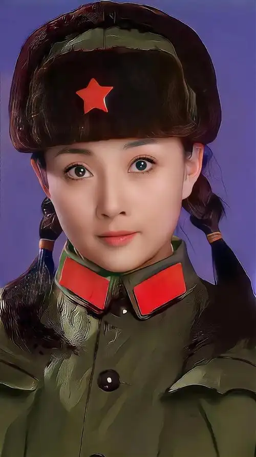 穿军装的女星,哪位是你心中的女神呢?