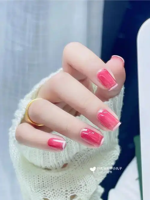 法式简约玫瑰粉指甲油显白显嫩