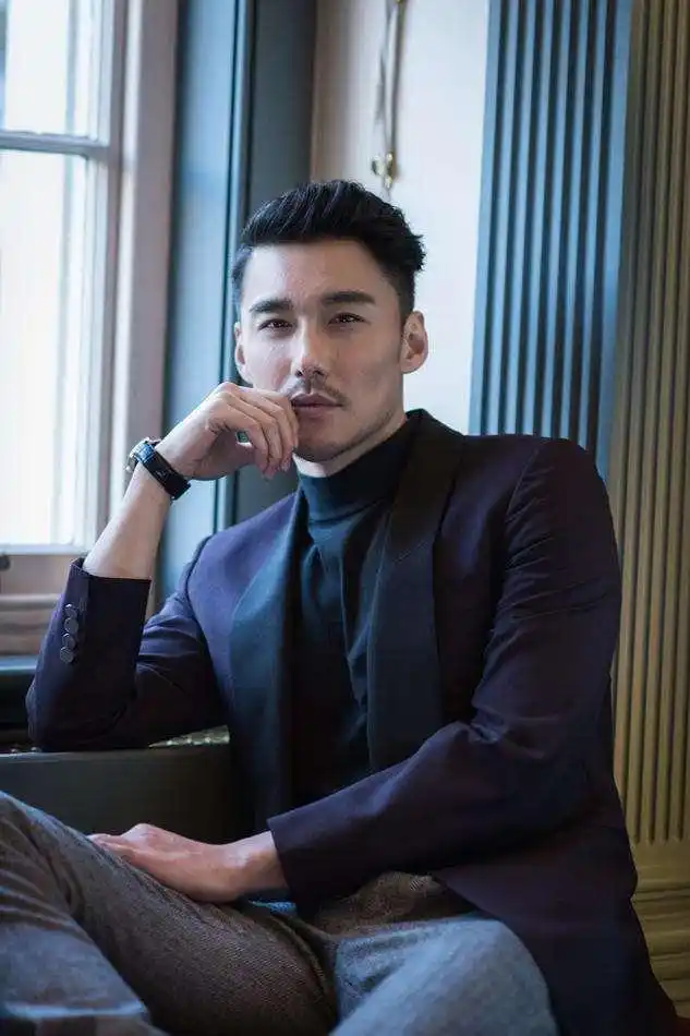 中国第一男模胡兵曾拒绝英国富婆的追求和初恋分手后单身至今