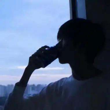 蓝色系男生头像小清新