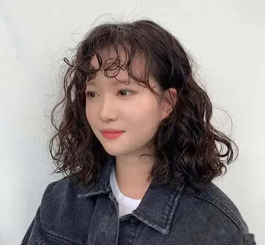 减龄短发烫好打理懒人首选