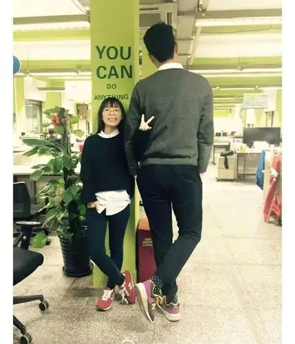 情侣身高差41厘米遭反对,结果暖化众人