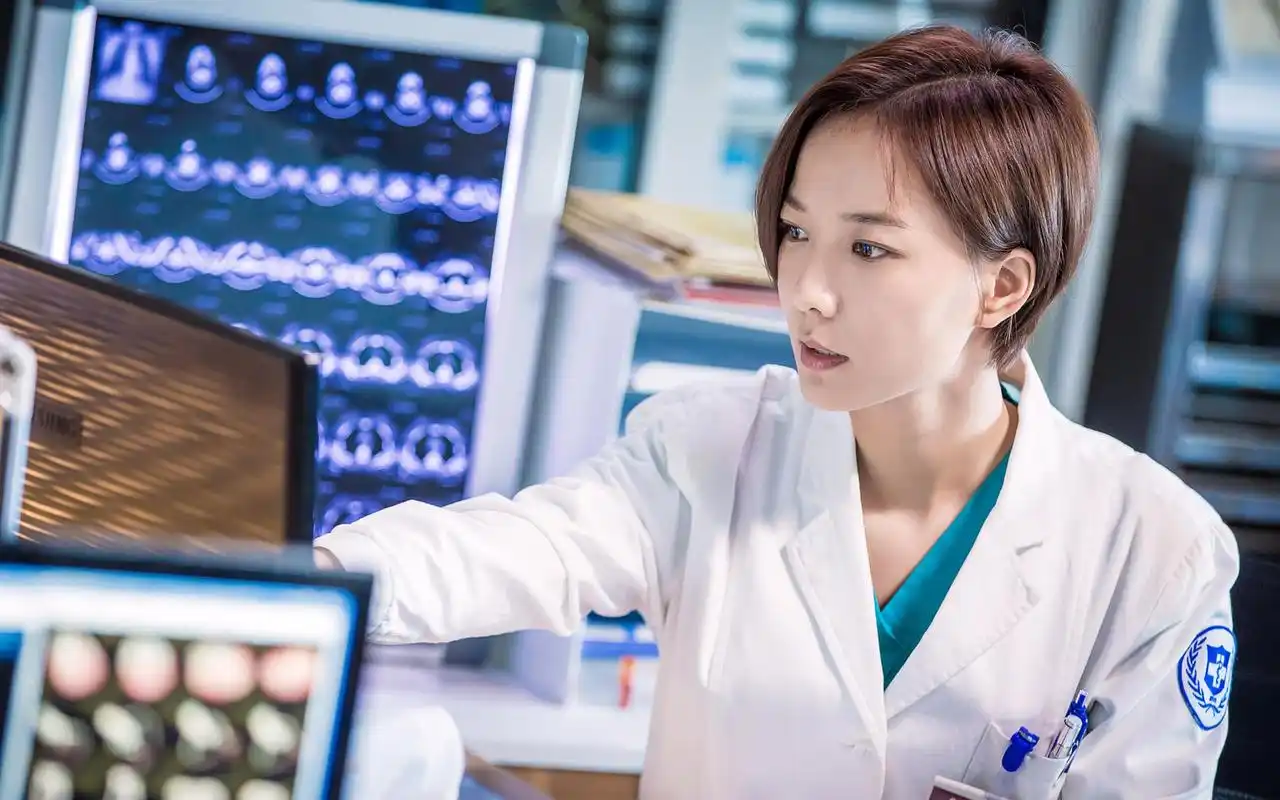 人物剧照桌面壁纸,大陆影视,高清,王珞丹,剧照,电视剧,急诊科医生