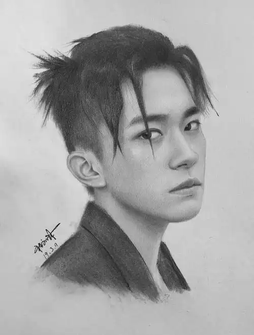 素描易烊千玺周口/插画师/5年前/1427浏览兰秋烈