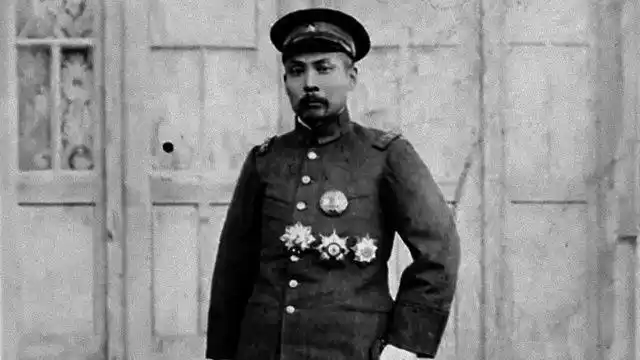 "歪鼻子"将军段祺瑞