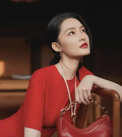 年龄不是问题40岁佟丽娅33岁李沁同框神仙颜值不过如此