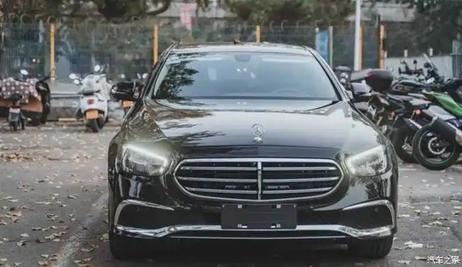 圆了梦想奔驰e300今天终于提车了