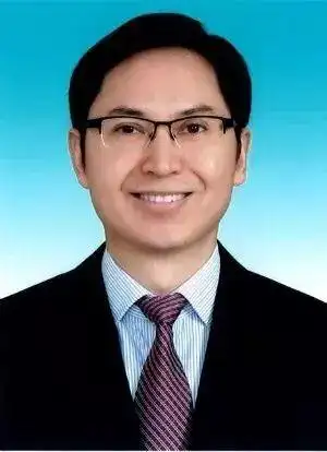 秘书长,市政府办公厅主任,党组书记李廷忠已当选为市人大常委会委员