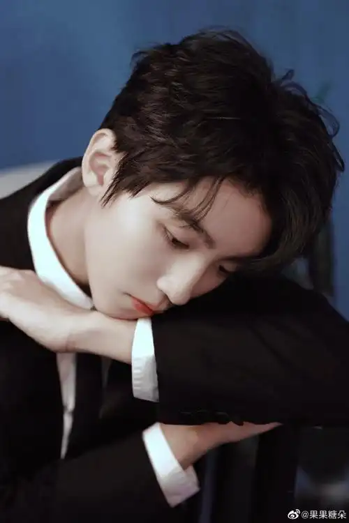 王俊凯[超话]# #王俊凯2021一往无前# . 来自果果糖朵 - 微博