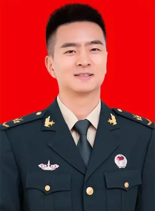 48位安康退役军人当年的戎装照片你能认出是谁吗