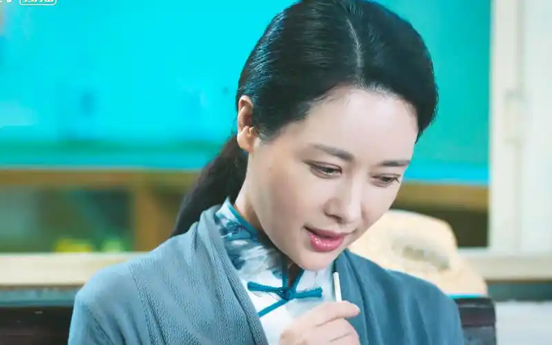 【邓英】2018我们的青春期 | 沈丽萍cut_哔哩哔哩 (゜-゜)つロ 干杯