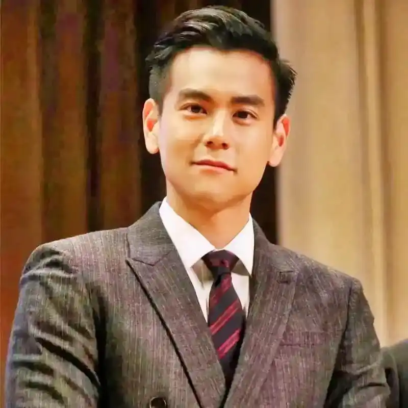 彭于晏帅气头像#彭于晏动态壁纸 - 抖音