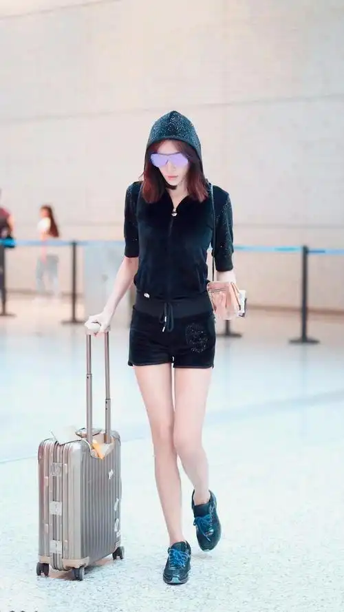 张蓝心的腿05是真的长