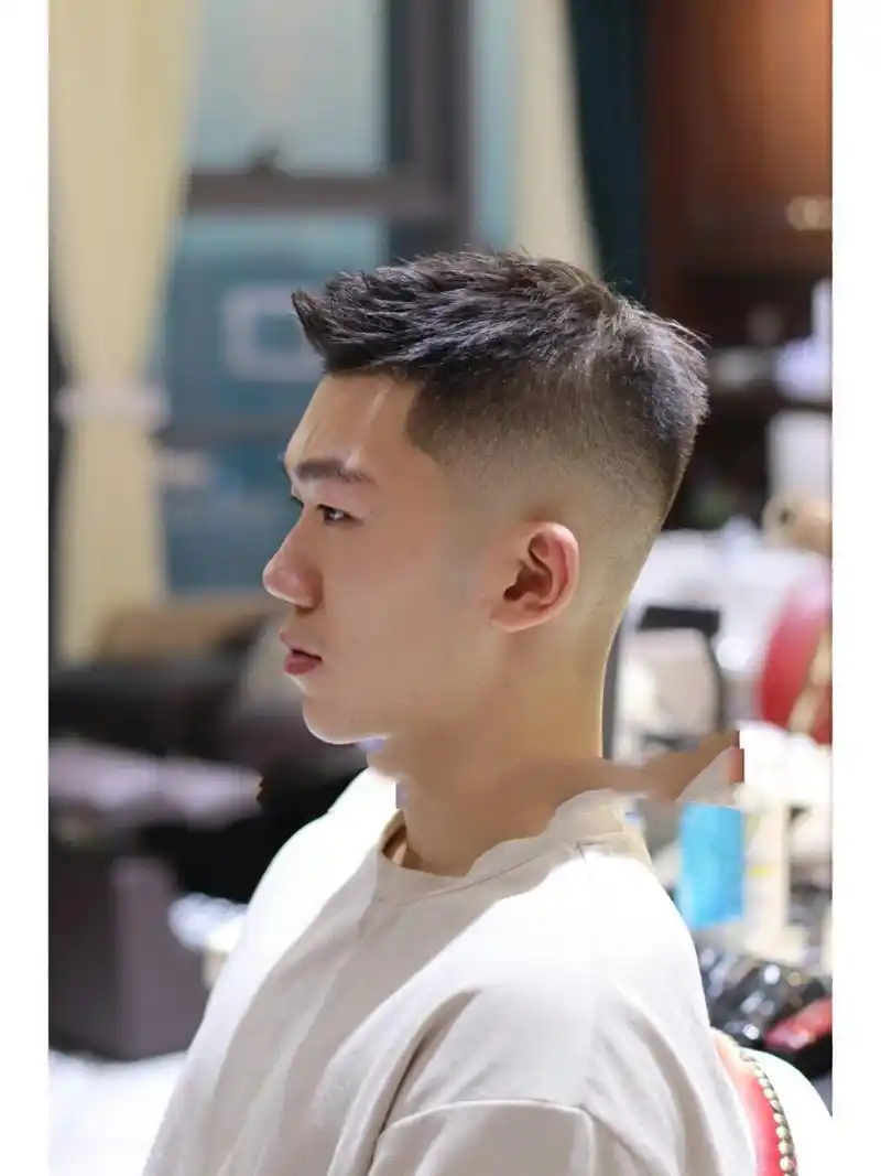 男士发型推荐 前刺飞机头7615男士脱单发型 男生必备款 摩根立体