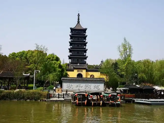 革命摇篮烟雨楼,开天辟地红画舫一一带你走进嘉兴南湖风景区