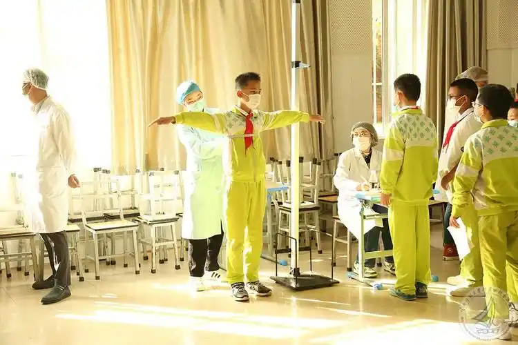 记六年级毕业体检活动