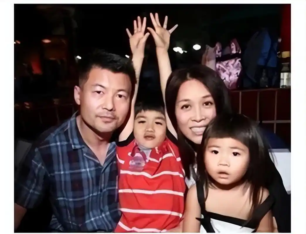 那英和高峰分手已经过去了18年:他在结婚后因为多次吸毒被捕