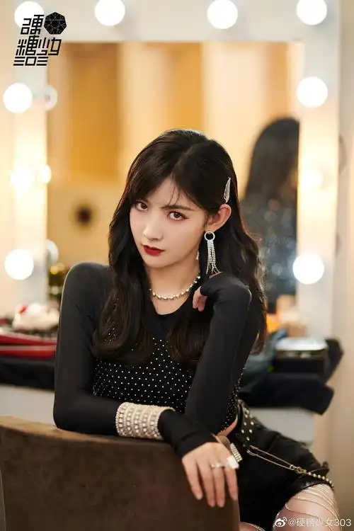 大家觉得谁是硬糖少女303门面(首先把希林和张艺凡.