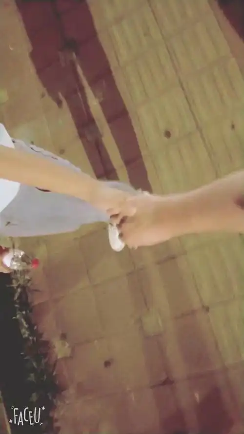 第一次的牵手纪念