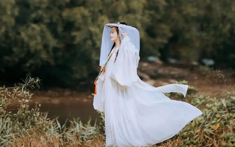 古装仙气飘飘美女唯美户外写真,高清壁纸图片,大陆美女-回车桌面