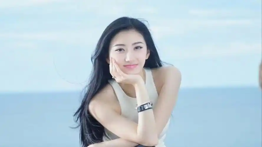 代言 赫妃拉hiface 美妆品牌