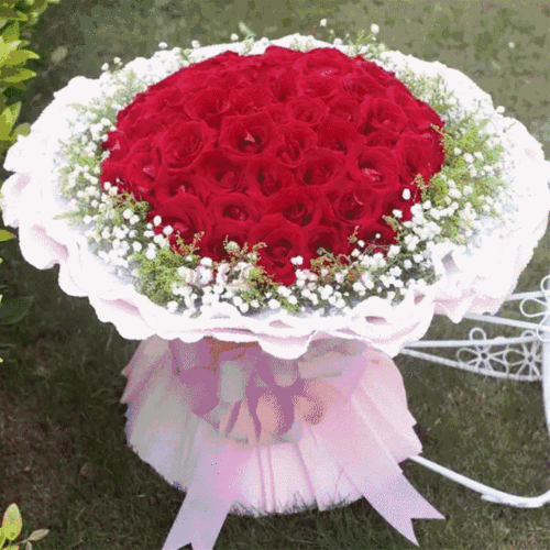 为什么情人节我送了女朋友一束花,她反而不太高兴了?