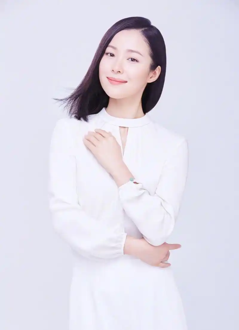 明星壁纸分享—江一燕