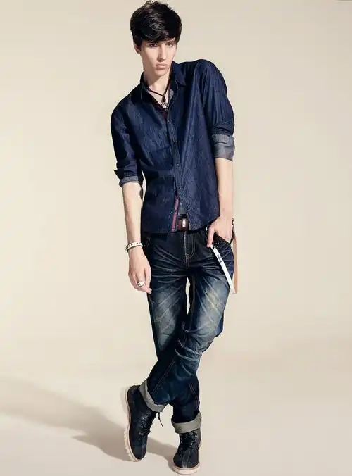 p>休闲男装是男士在闲暇生活中从事各种活动,即人们在公务,工作外,置