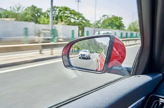 开车到哪种程度能证明你已脱离新手交警列出4点请对号入座