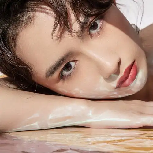 试问谁会不想被其他人夸奖自己的皮肤又白又嫩呢~而当我陷入了熬夜