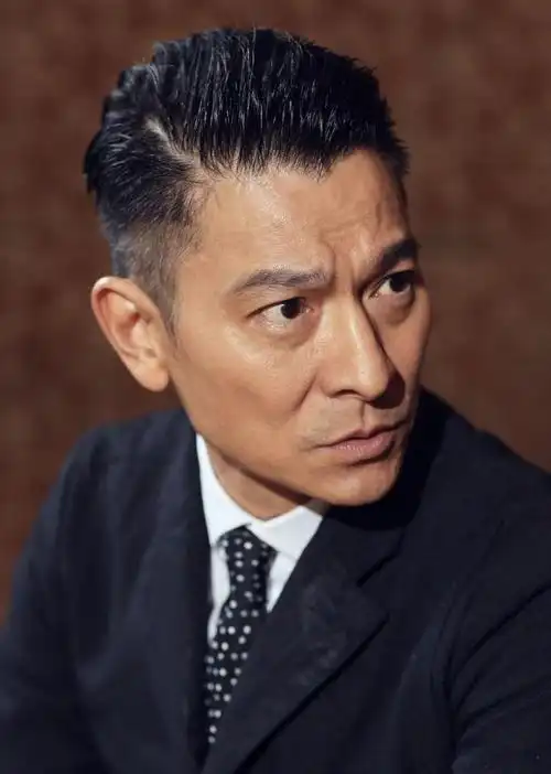 刘德华最讨厌的三个人两个是他帮助过的人一个是他最亲的人