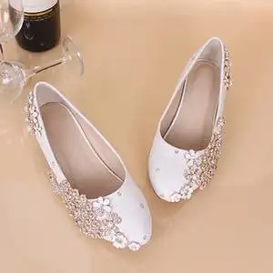 白色平底爆款水晶鞋新娘鞋婚礼珍珠水钻凤凰结婚公主韩版浅口单鞋