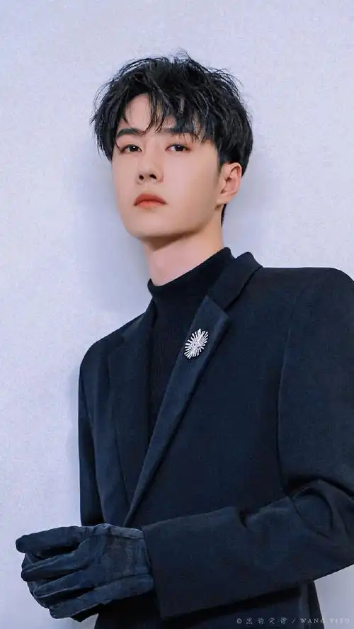 王一博##王一博微博年度突破电影人