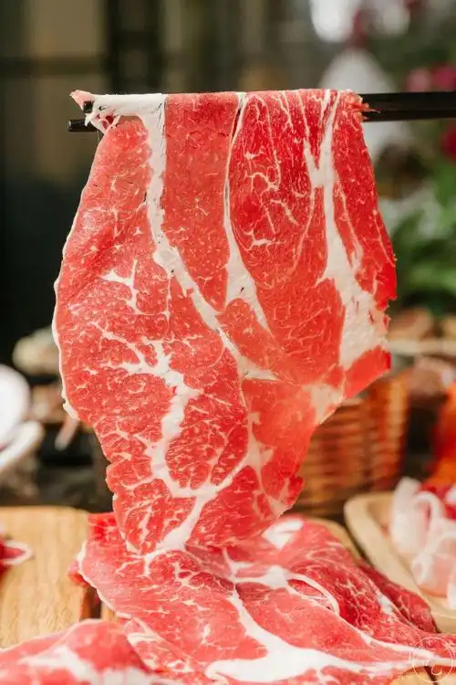 m7澳洲和牛整盘下锅·店里还有一整个鱼池的活海鲜!