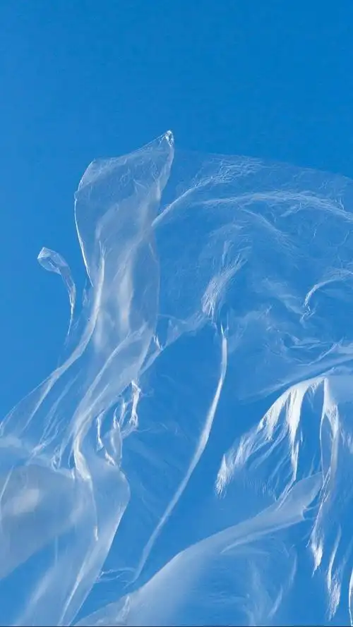 最近喜欢的一张蓝色壁纸