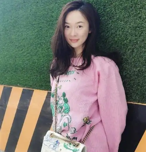 妻子团一起上称后,霍思燕106斤的体重让不少粉丝很意外,本身166cm的