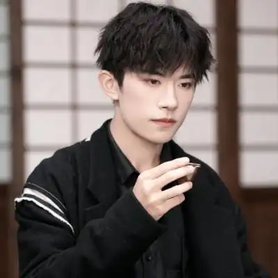 千玺头像高清图片最新艺术照易烊千玺爆帅照片