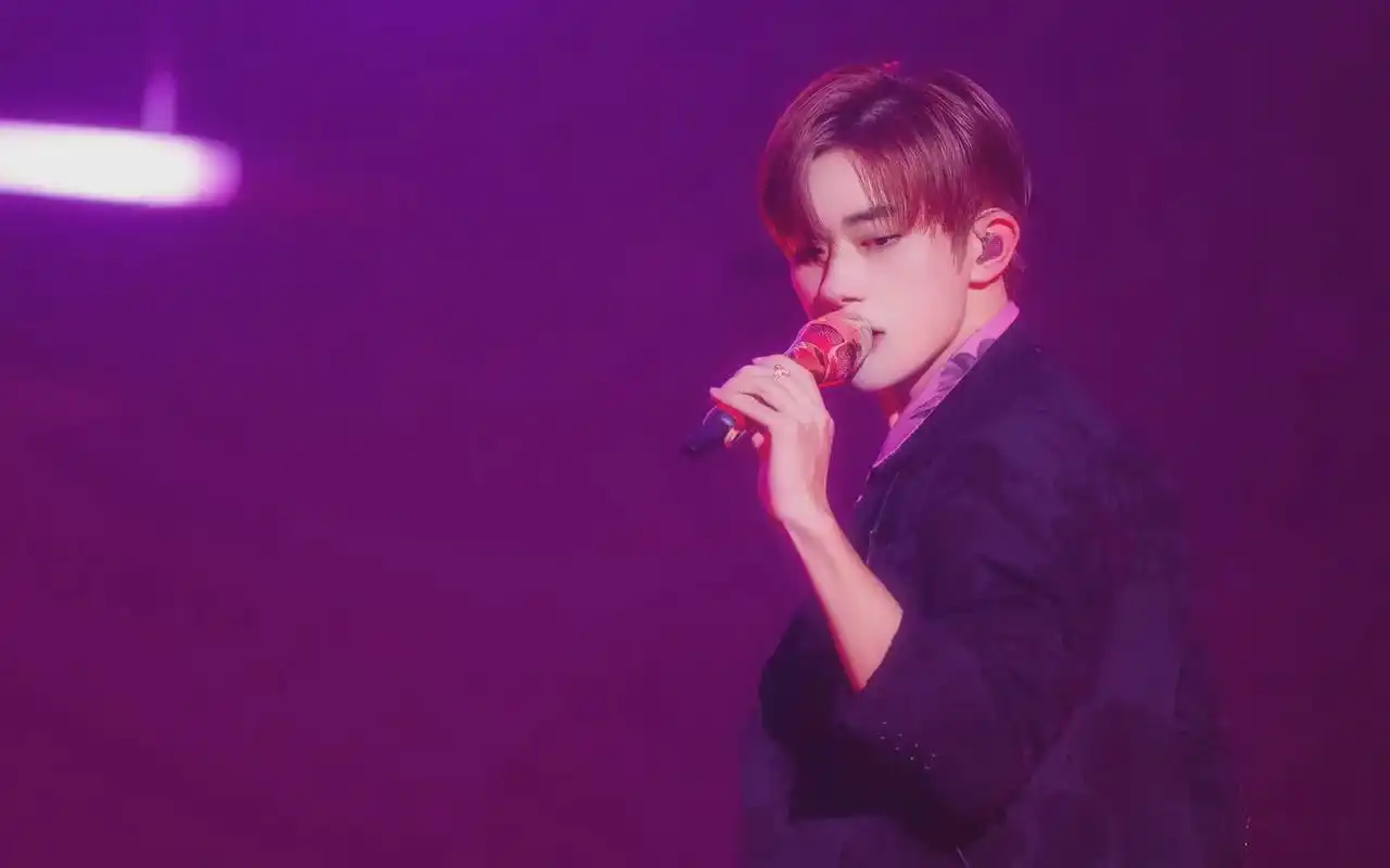 易烊千玺电脑壁纸合集#壁纸 #易烊千玺 #帅炸了 - 抖音