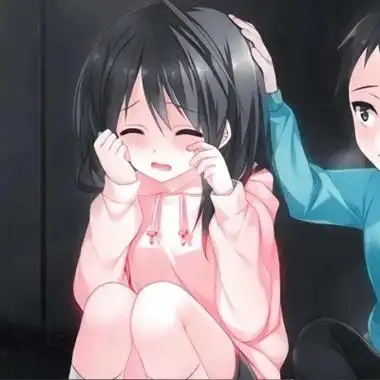 情侣头像一人一半动漫