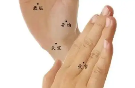 右手突然长痣是缘分要出现吗女生右手突然长痣是缘分要出现吗女