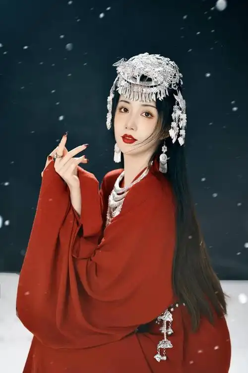 陈欣予新年写真曝光雪女造型美出新高度