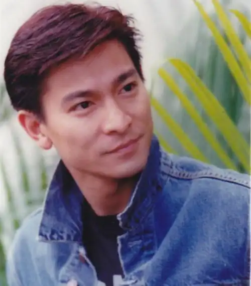 刘德华的年轻时代,牛仔装帅翻了天